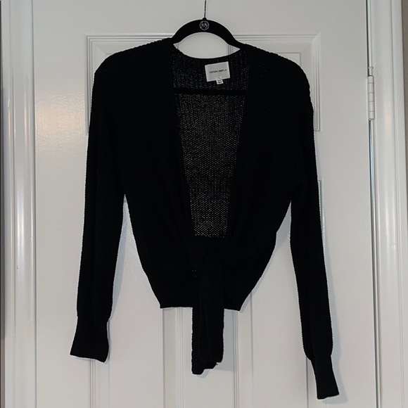 Black tie sweater - Picture 1 of 2
